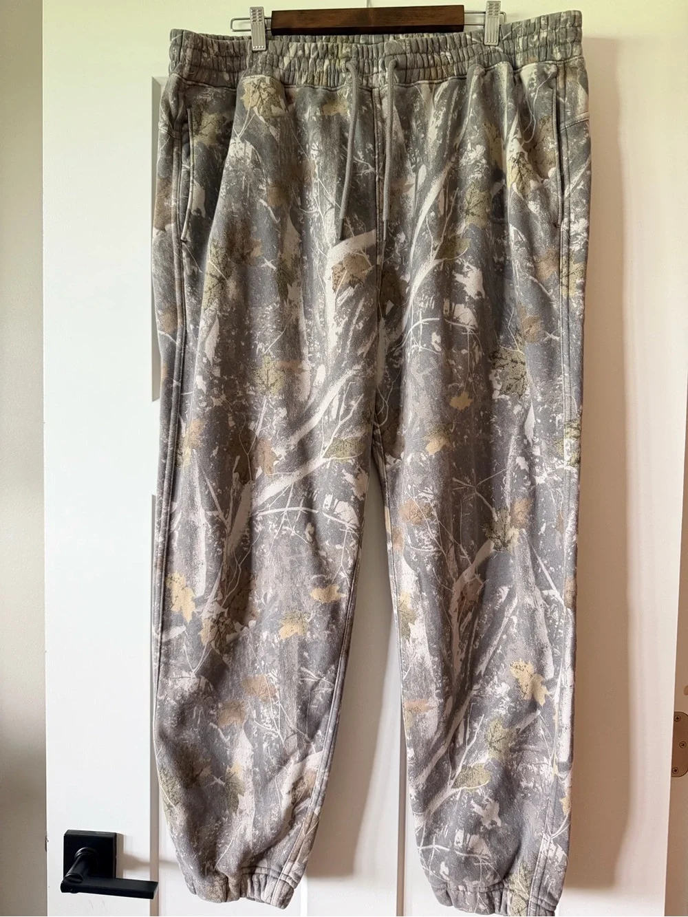Abercrombie & Fitch Gray Camouflage Jogger Pants with Tan Accents